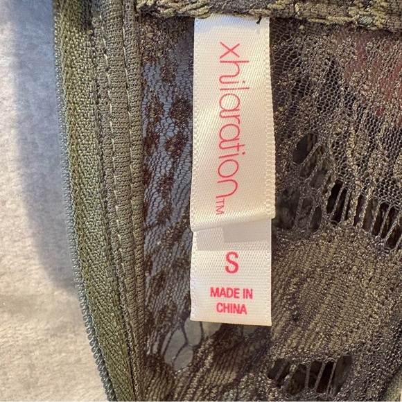 Dark Romantic Bodycon Lace Overlay Halter Sleeveless Dress Sz S Date Night - Picture 9 of 10